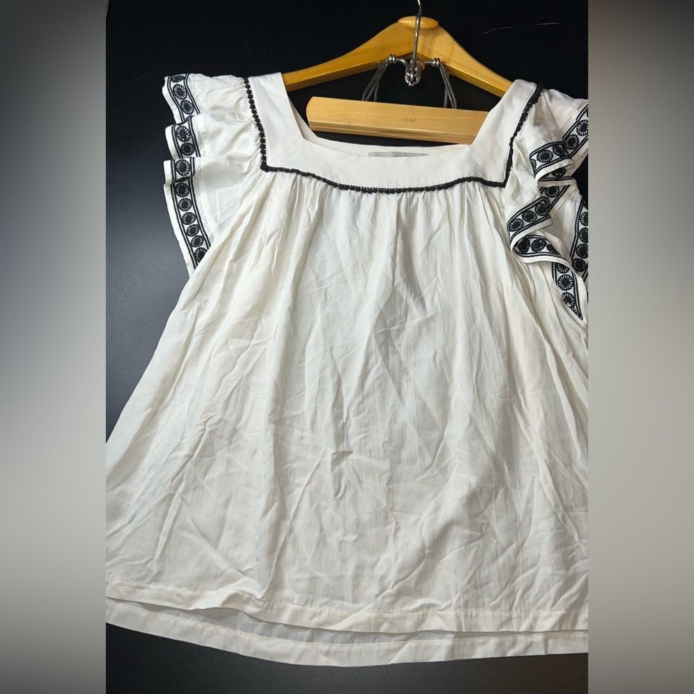 LOFT Cream & Black Embroidered Too with Flutter Sleeves Size Small EUC